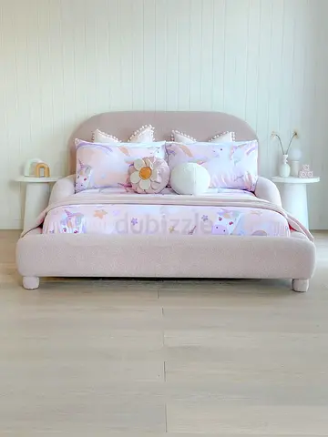 Stylish and Comfortable Bed for sale