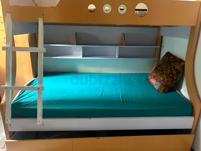 Stylish and Functional Bunk Bed for Sale