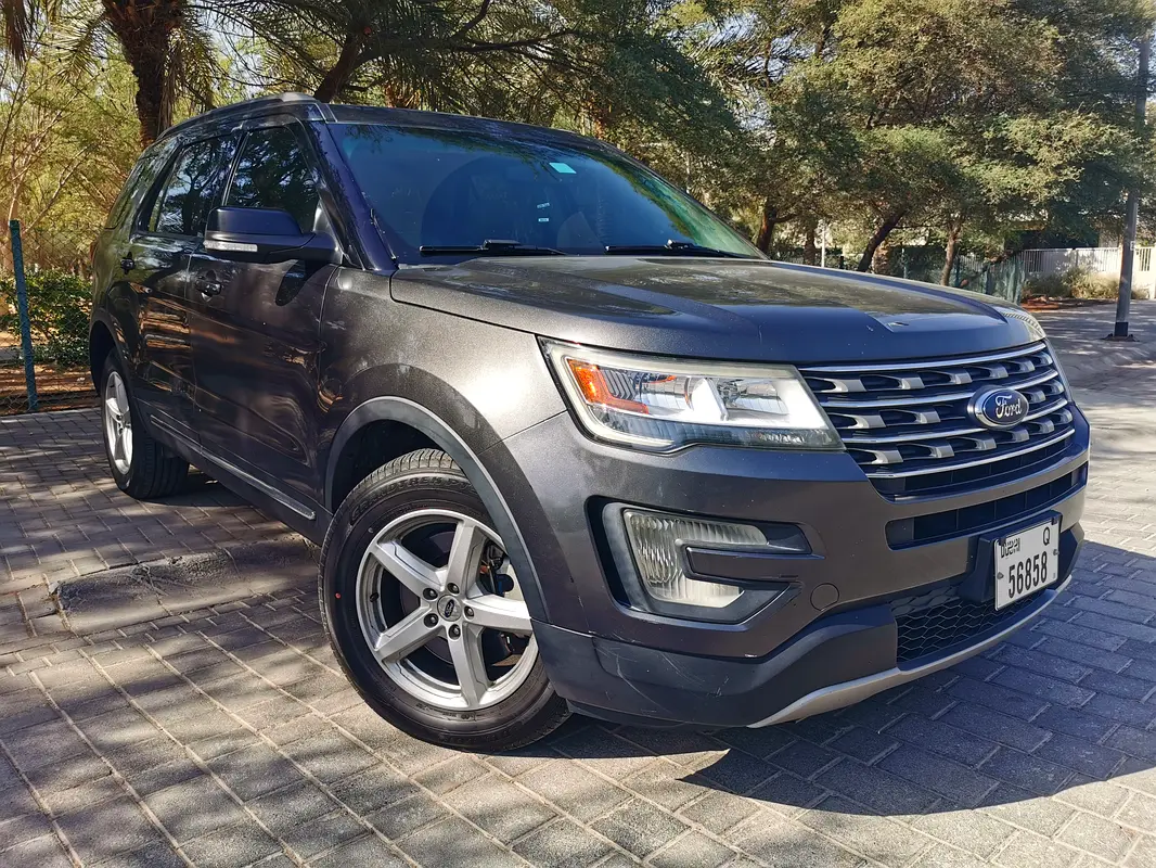 Ford Explorer 2016 — photo 1 of 20