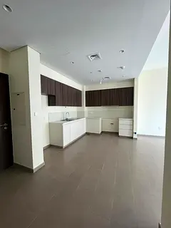 2 bedroom apartment, VACANT,high return asset.