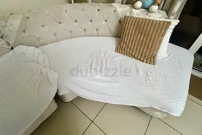 Cozy and Elegant Couch Cover