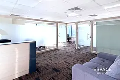 Close to Metro | Vacant | High Floor