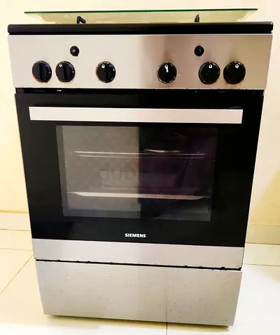 Siemens 60*60 Cooking range for Sale - Excellent Condition
