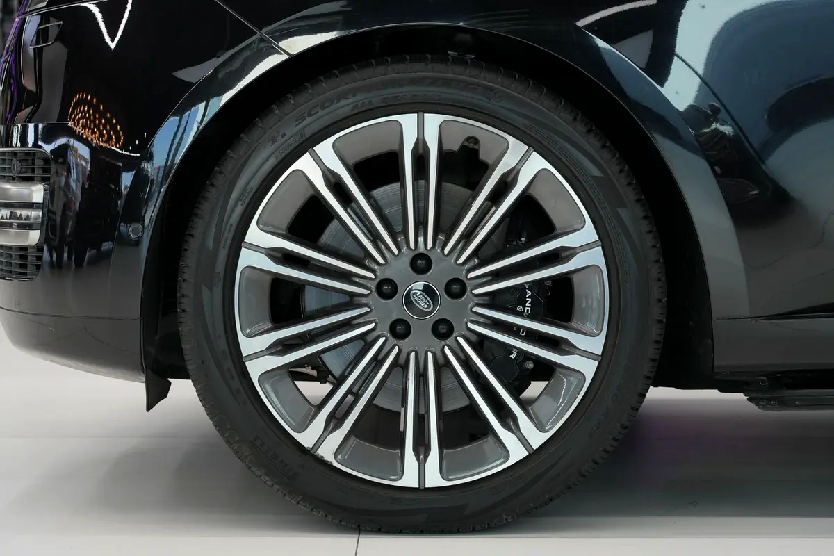 Land Rover Range Rover 2023