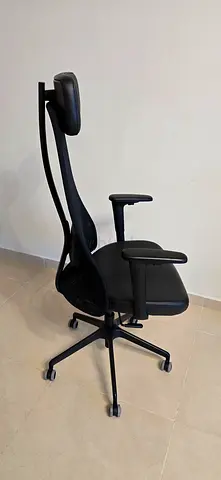 Ergonomic Office Chair in Black Leather from Ikea