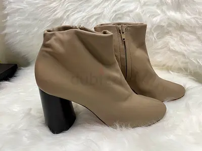 Céline Paris boost 35
