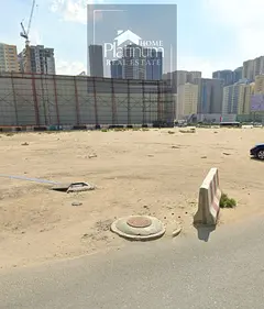 commercial land in prime location for sale