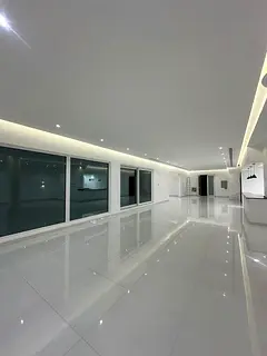 Luxury Villa ( 6 bed room+2 living room +majlisdining room2 kitchen+dining room+Elevator+2 kitchen +
