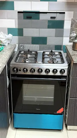 Used Gas Oven with 4 Burners