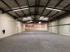 Huge Pillar Free Warehouse in Umm Ramool