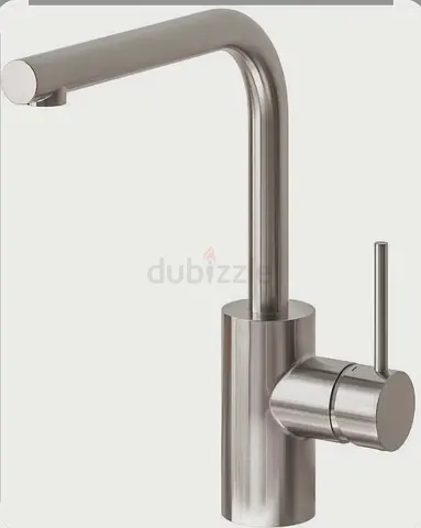 SENSOR Kitchen Faucet in Sleek Stainless Steel