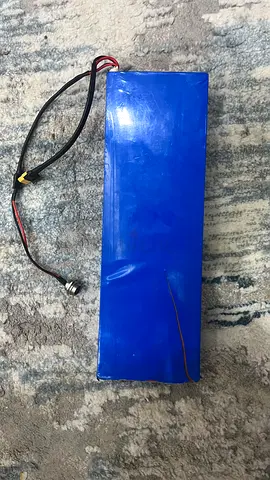 Battery scooter 48v used only for 5 month with a free battery bag .able for Negotiable