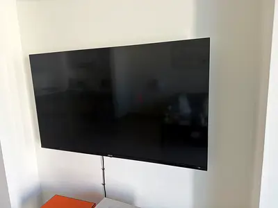 Akai TV - Excellent Condition