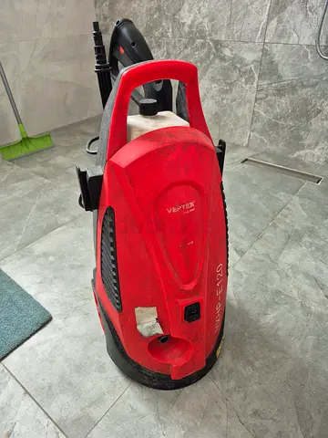 Vertex hi pressure water jet