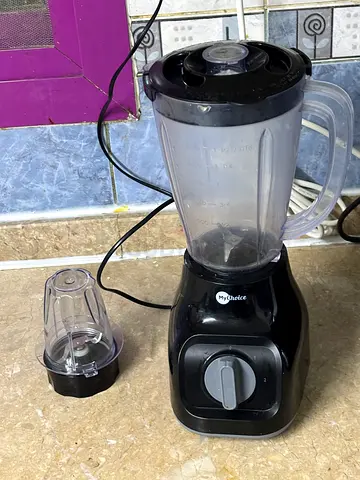 Reliable Black Blender for Smoothies and More