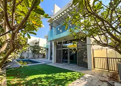 Mediterranean Style | Landscaped Garden
