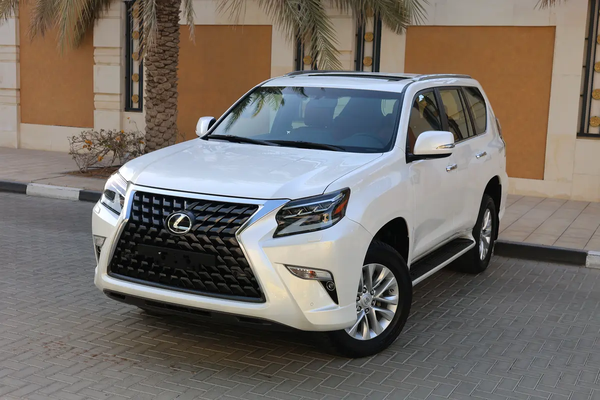 Lexus GX-Series 2023 — photo 1 of 20