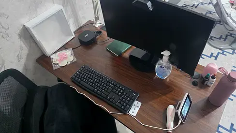 Adjustable hight table with monitor and chair