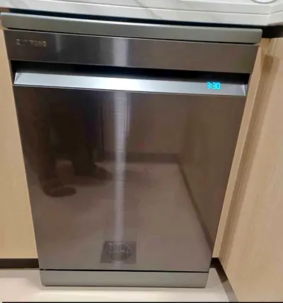 Samsung latest version 3 rack dishwasher freestanding