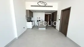 Brand New | Corner Unit | Ready To Move