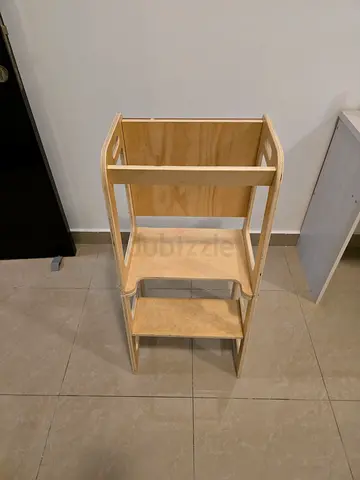 Kitchen step stool for todlers