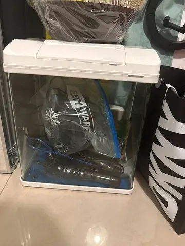 Beautiful Aquarium with oxygen , heater, filter and accessories