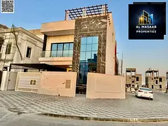 Corner villa, price inclusive of registration and ownership fees, on the main street, ready to move