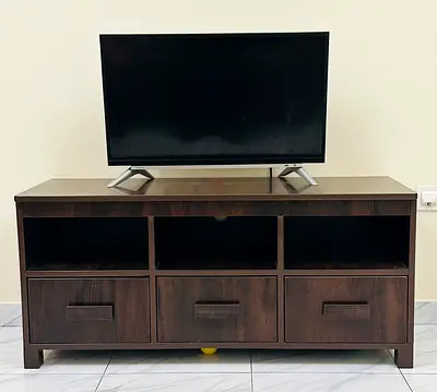 Stylish Wooden TV Unit with Storage + 32” TV