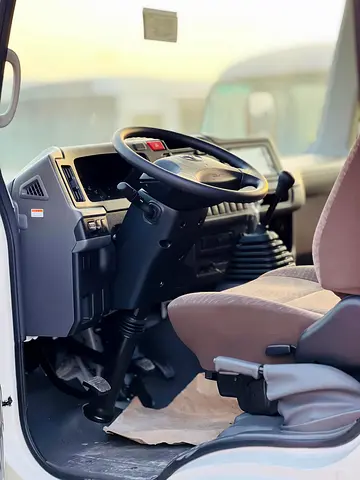 2025 Toyota COASTER 照片 7