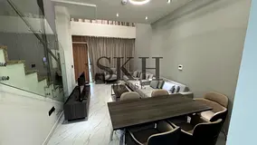 Modern Loft-Style Townhouse in Rukan Lofts