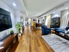 Elegant 6 BHK Villa Unmatched Luxury  Space