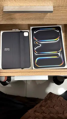 Stylish Protective Case for Tablets - Like New!