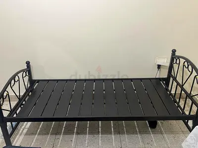 Sturdy Metal Daybed Frame