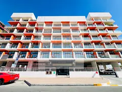 Corner | Modern | Hotel Style | Semi - Furnished