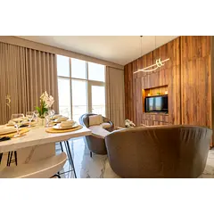 special offer on a 4BR Vogue Retreat in Masdar City | Holiday Home | Near Airport