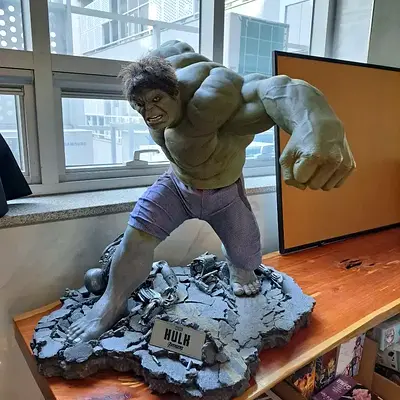 Incredible Hulk Collectible Statue Limited 500Pcs