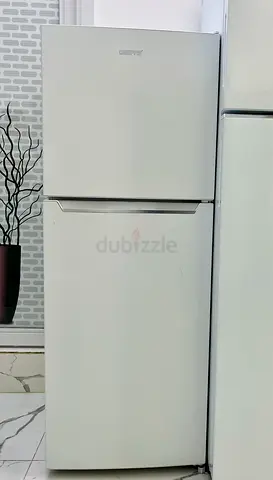Geepas double door refrigerator 270Litre
