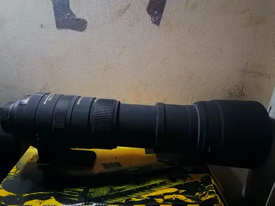 Canon 150-500mm sigma lens with bag