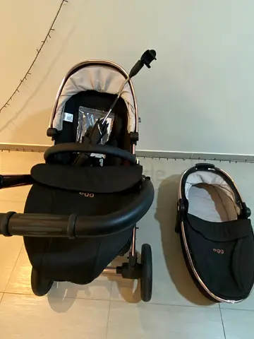 Egg2 Stroller and Carrycot Bundle