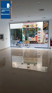 Bright Shop in Prime Commercial Location, Street Facing Unit