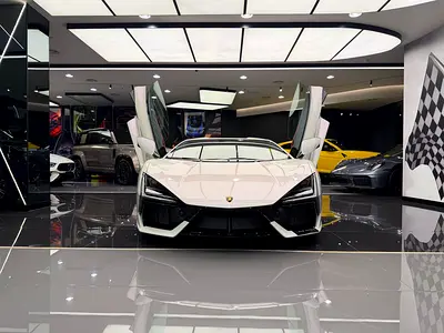 LAMBORGHINI REVUELTO PEARL WHITE