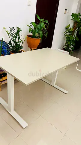 IKEA SIT and stand DESK! Hardly used