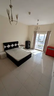 BIG ROOM AVAILABLE FOR 2800 DHS ALL IN