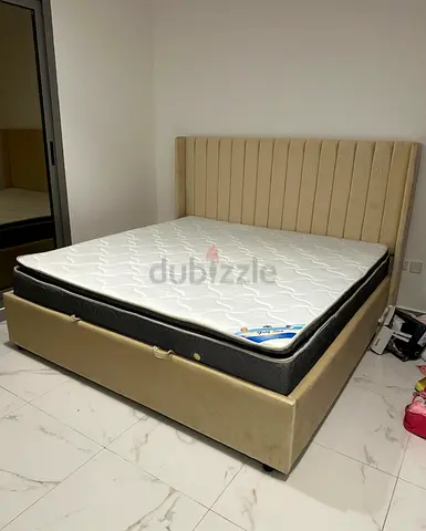 Brand New Fully Custom Made king Size Hydraulic Storage Bed
