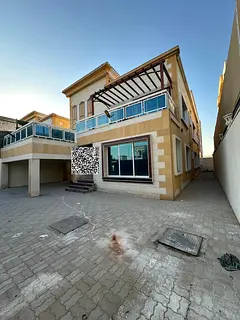 ihat area 6 master bedrooms, 7 bathrooms, majlis, living room, yard, and balcony Area: 4800 sq ft Pl