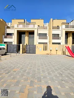 Two-story townhouse with a rooftop terrace for rent. Excellent finishing. First occupancy. Close to