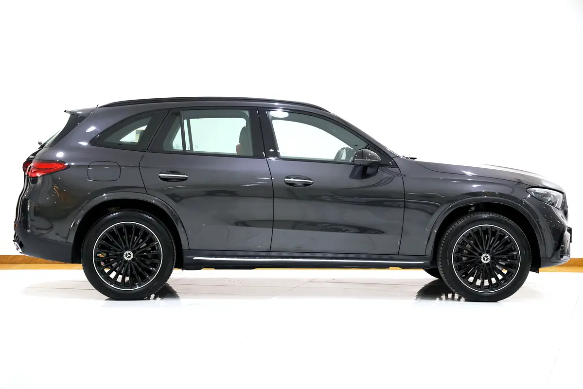 Mercedes-Benz GLC-Class 2025