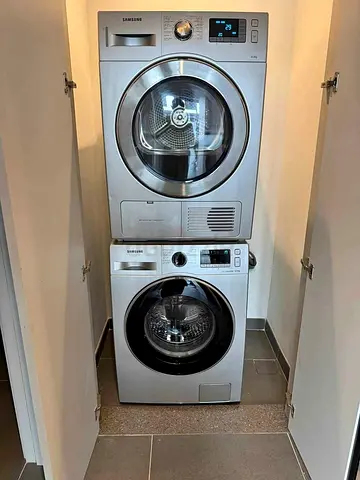 Samsung 8kg washer and 8kg dryer separate