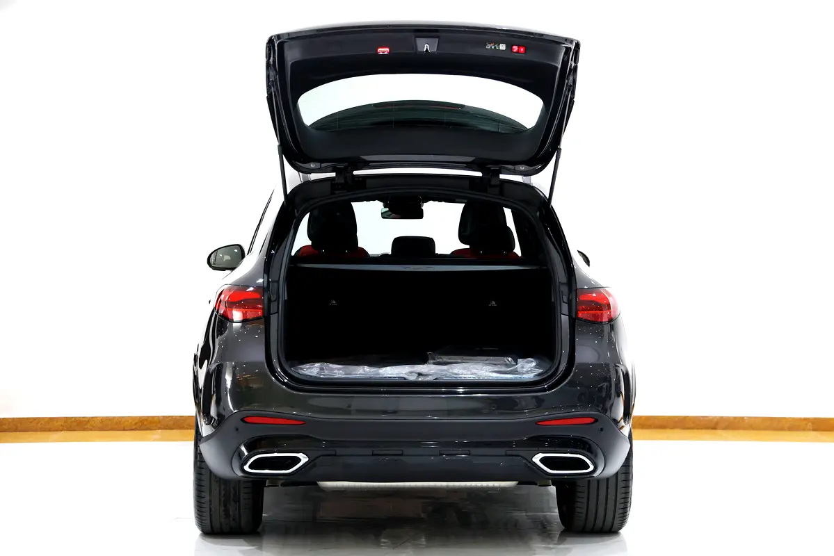 Mercedes-Benz GLC-Class 2025