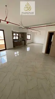 First-time occupancy office with a large area, two bathrooms, and a balcony with a full open view. F
